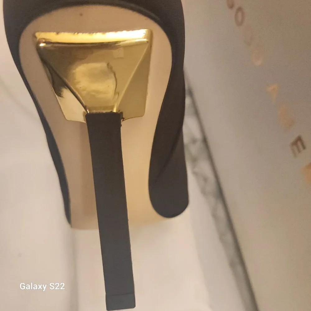 NIB Good American - High Kickstand Boots - Neoprene Chocolate. NIB. Various - Picture 7 of 10